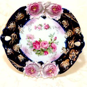 ANTIQUE PLATE W. ROSES